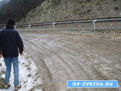 Гололед победили… навозом