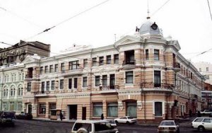 В музее им. Арсеньева пройдет презентация каталога холодного оружия