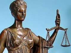 Правоохранительные органы направили в суд дело начальника отдела управления ФМС России по Приморскому краю