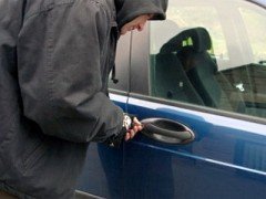 Уссурийский водитель узнал о краже своего авто от милиционеров