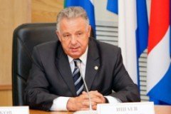 Люди не хотят ехать на Дальний Восток – Ишаев