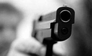 Во Владивостоке неизвестный выстрелил мужчине в голову