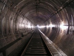 Более 2.5 млрд. руб. инвестируют дальневосточные железнодорожники в Кузнецовский тоннель