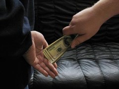 Декан из Дальрыбвтуза оказался взяточником