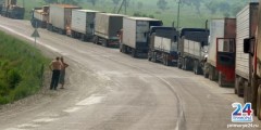 Двухкилометровая пробка образовалась перед автопереходом \"Сосновая падь\" в Приморье