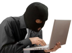 Полиция разыскивает мошенника с автомобильных сайтов Приморья