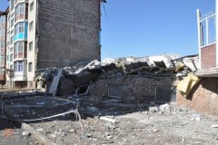 В Караганде рухнул жилой многоквартирный \"элитный\" дом
