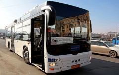 Авария на теплотрассе изменит маршруты городских автобусов Владивостока