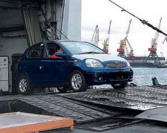 Сотрудник Морского порта осуществляла незаконное таможенное оформление
