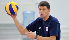 СМИ: тренера сборной РФ нашли в отеле с петлёй на шее