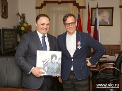 Глава Владивостока Игорь Пушкарёв встретился с главным