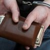 Inspector control and prevention branch in Vladivostok STSI is accused of fraud