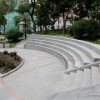 Dans the Square Theater est une installation de mat'eriel de sonorisation pour le monument `a Vladimir Vysotsky