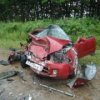 Trois personnes ont 'et'e bless'ees dans une collision frontale de la voiture dans Primorye