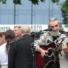 Vladimir Vysockij s kytarou: pam'atn'ik, kter'y byl ocek'av'an
