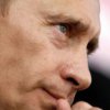 Vladimir Putin kommt, um die Folgen der "Uberschwemmungen in den Fernen Osten