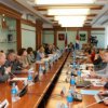 Die Abgeordneten diskutierten "uber die Leistung des regionalen Budget f"ur die sechs Monate 2013