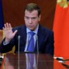 Dmitri Medvedev a donn'e son salaire aux victimes des inondations dans l'Extr^eme-Orient