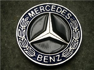   Mercedes-Benz     Ford  Renault-Nissan - 