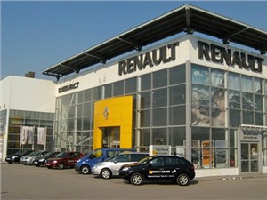   Renault ,   -  - 