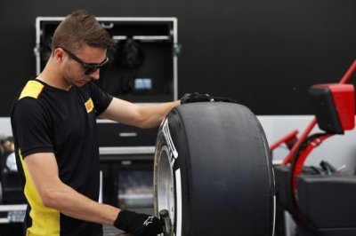 Pirelli планирует протестировать новые шины "Ultrasoft"