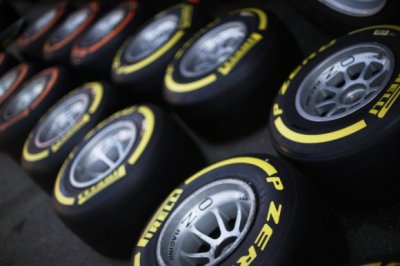 Команды Ф1 поддержали шинников Pirelli