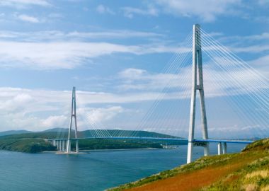 Любителей бега приглашают принять участие в международном полумарафоне «Мосты Владивостока» 26 сентября Любителей бега приглашают принять участие в международном полумарафоне «Мосты Владивостока» 26 сентября