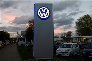 Volkswagen      - 
