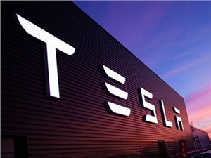 Tesla Motors      - 