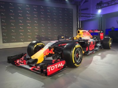 Red Bull Racing    2016 