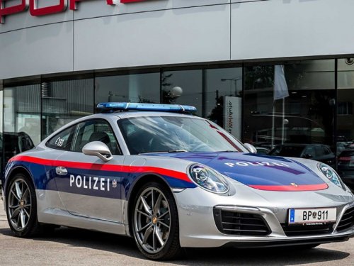       Porsche 911 - 