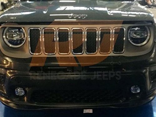  Jeep Renegade:   - 