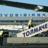В Новосибирске из-за столкновения с птицей экстренно сел самолет
