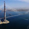 Suicide jumped off a bridge on the Russian island in Vladivostok