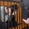 Die Teilnehmer Blagowestschensk Bande von Betr"ugern vor Gericht stehen