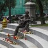 Igor Pushkarev im Radio, "Lemma", "Our favorite Denkmal f"ur Vysotsky vermittelt das Bild einer S"angerin"