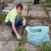 Activa la juventud Primorie vino a limpiar el cementerio marino