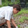 Activa la juventud Primorie vino a limpiar el cementerio marino