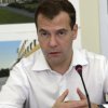Dmitri Medvedev a charg'e les ministres russes pour fournir la chaleur