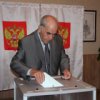 Одним из первых во Владивостоке проголосовал Геннадий Хватов