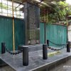 Vladivostok restaur'e monument aux soldats-ouvriers de l'usine "Metalist"