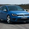 «Заряженный» хэтчбек Volkswagen Golf R последнего поколения уже можно заказать в российских автосалонах