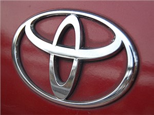 Toyota разрабатывает субкомпактный автомобиль с двигателями Mazda SkyActiv - автоновости