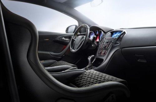 Opel Astra OPC EXTREME ожидает серийное будущее