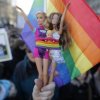 Можно оформить однополые браки в России