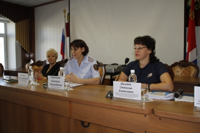 Во Владивостоке состоялся семинар-совещание сотрудников правовых подразделений в системе МВД России