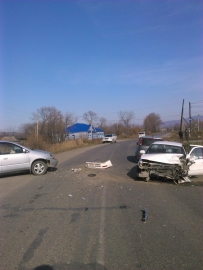 Полиция устанавливает обстоятельства столкновения автомашин в Черниговском районе