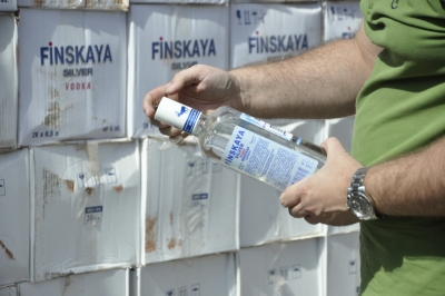 Во Владивостоке сотрудники МВД и ФСБ изъяли из незаконного оборота более 150 тысяч литров алкоголя