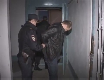 По подозрению в краже из автомобиля задержан житель Владивостока