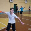 Школьники Владивостока играют в лапту
